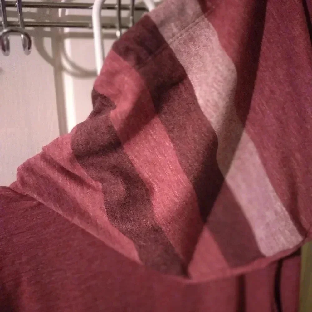 Vs pink hoodie X-small NWOT - Picture 4 of 8